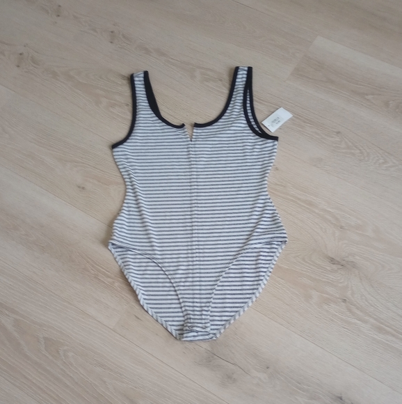 Xhilaration Tops - 🔥4/$20🔥Xhilaration Bodysuit